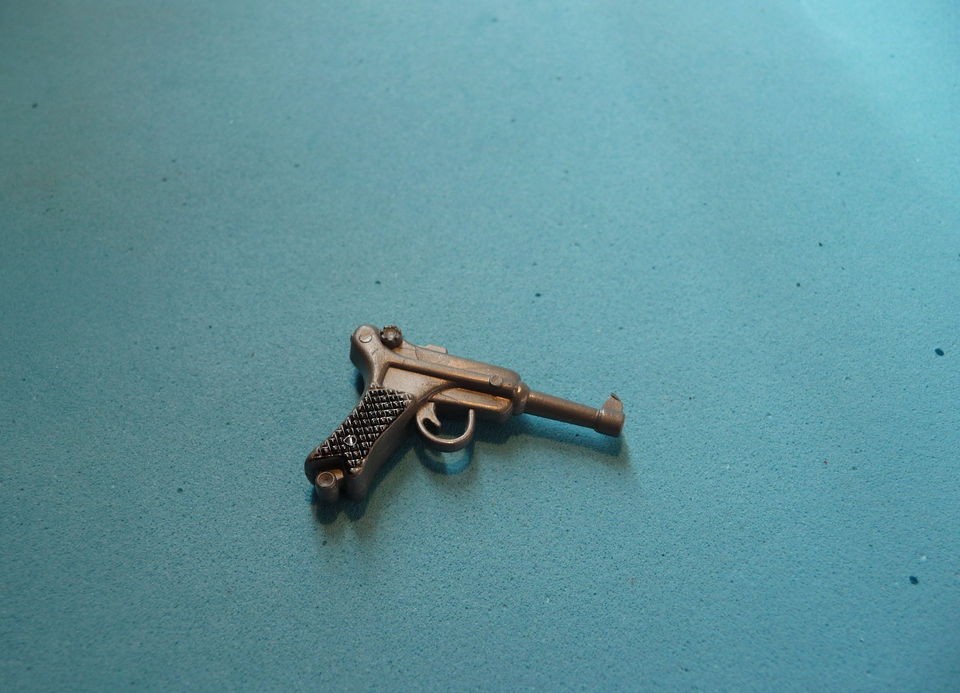 Genuine Vintage 1/6th Scale Action Man GERMAN Luger OM30