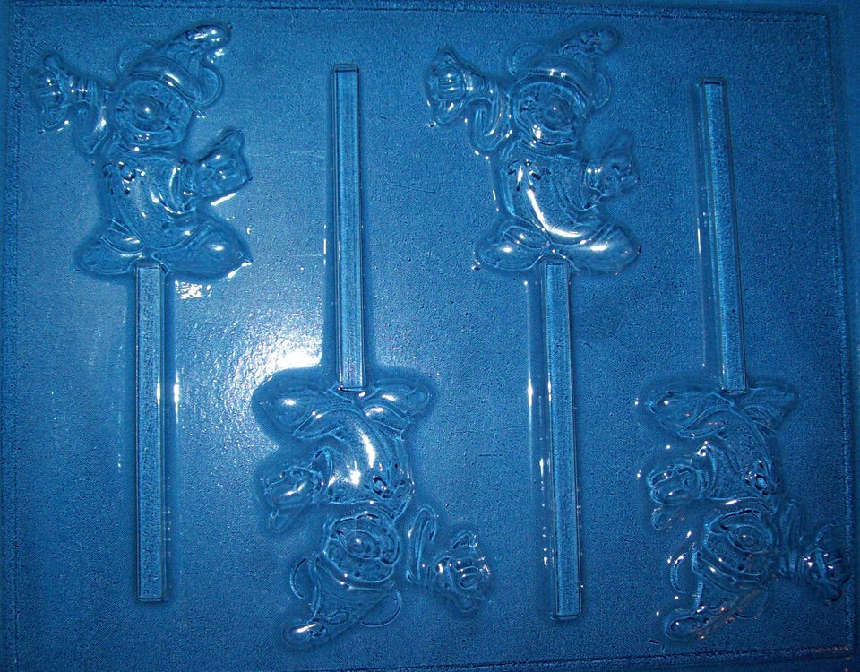 MICKEY MOUSE SORCERORS APPRENTICE CHOCOLATE MOULD OR CHOCOLATE 