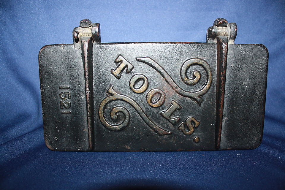 Antique Vintage Cast Iron Tools Box for Tractor Farm Implement 1521 NR