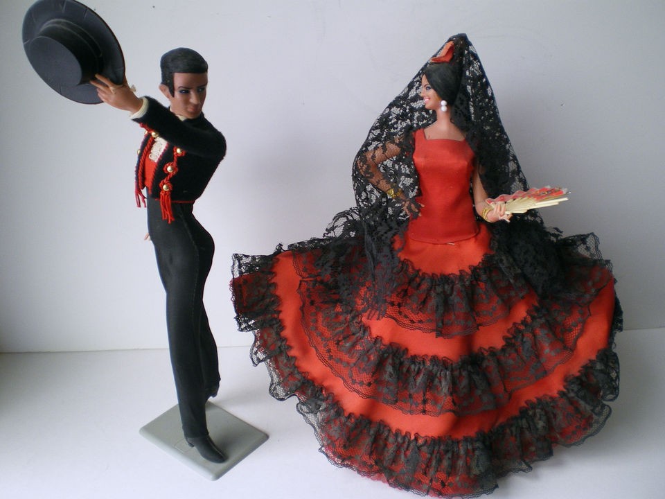 Set of Two Vintage Spanish Flamenco Dancing Dolls
