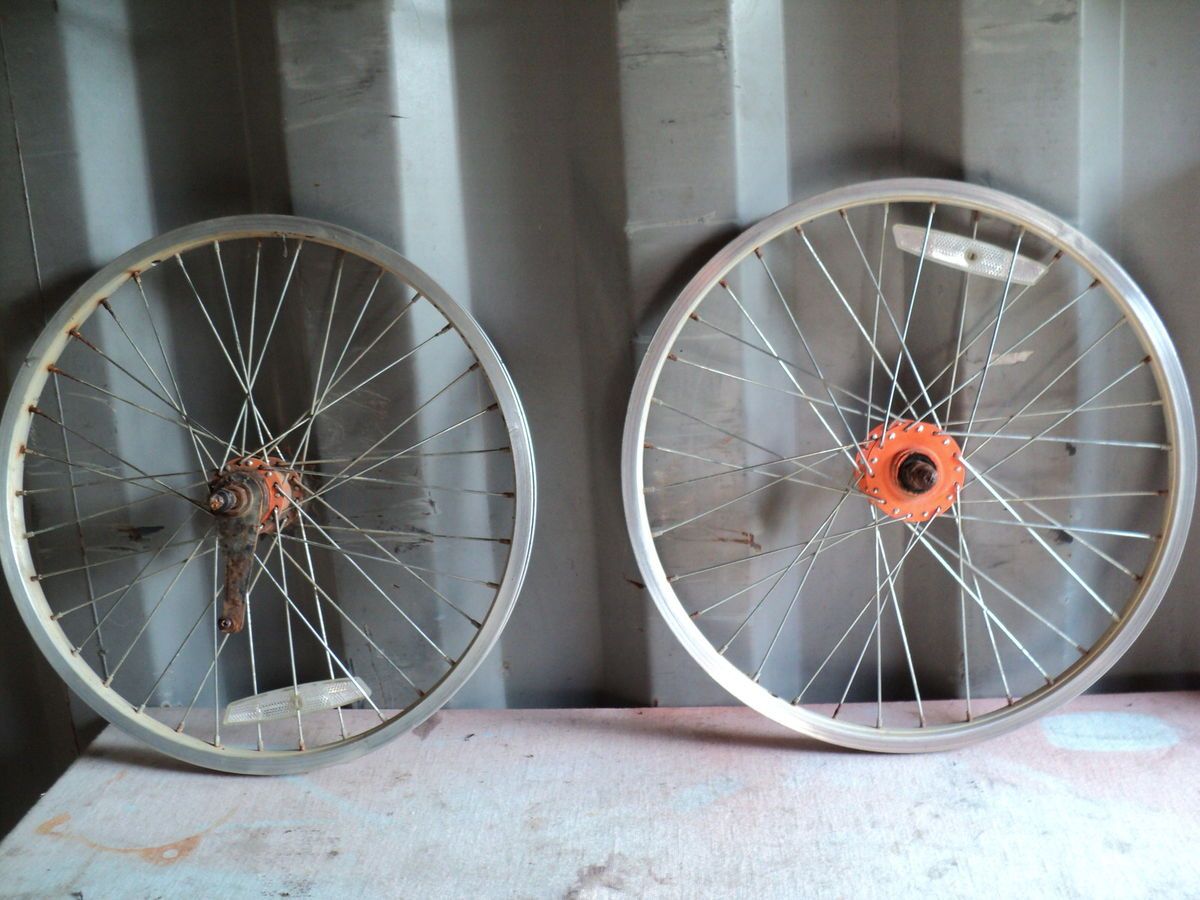 20 Schwinn Bicycle Wheel Set and Foot Cranks Bicycle Parts