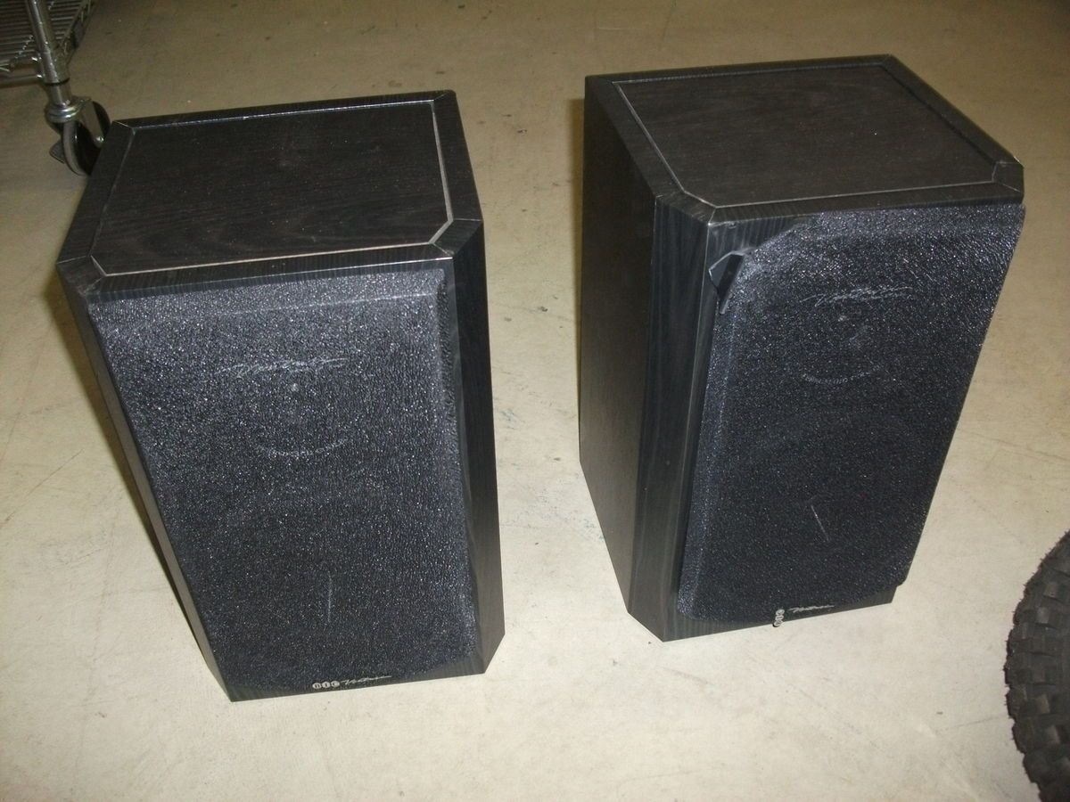 BIC America DV62SI Bookshelf Speakers Pair Black as Is