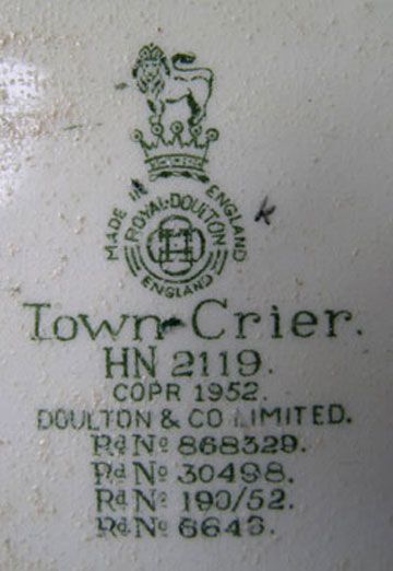 royal doulton town crier figurine hn2119 copr 1952 retail $ 650 at