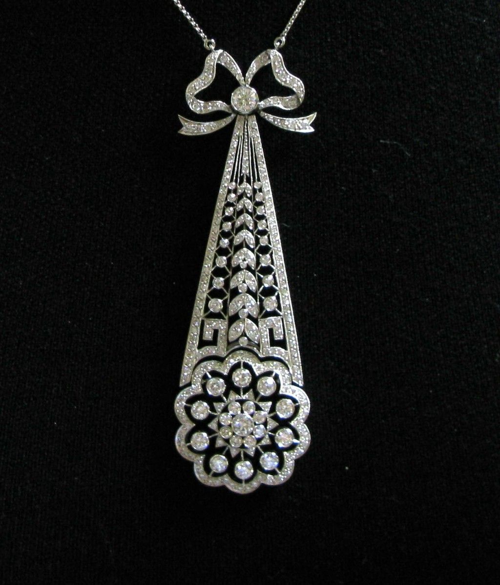  0ctw Platinum Diamond Teardrop w Bow Pendant Necklace