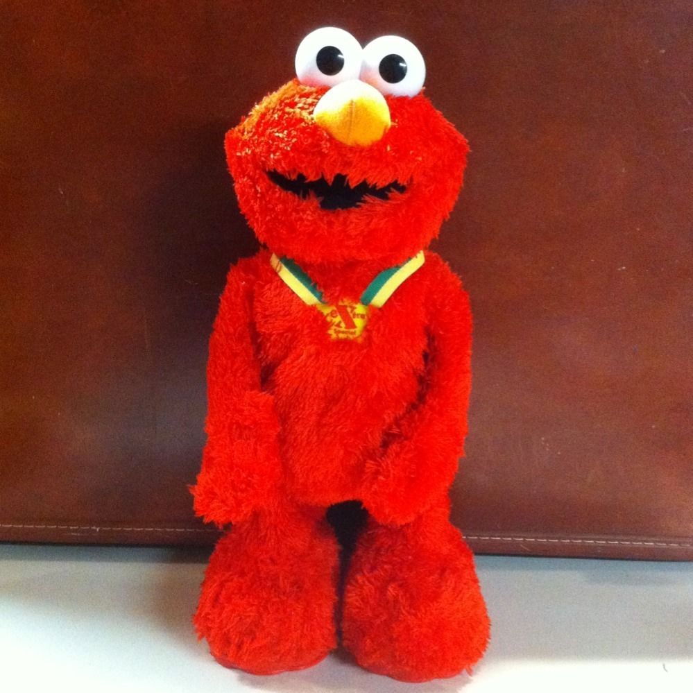  Special Edition Tickle Me Elmo Talking Dancing Interactive Toy
