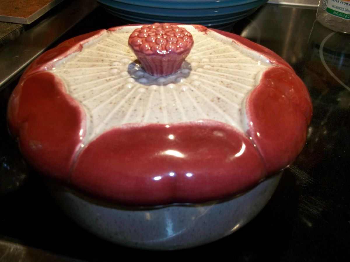 Vintage California Pottery USA casserole floral lid 3D ivory pink EUC