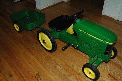 John Deere Pedal Car w Trailer Cast Iron 7410 Great Gift Idea for Your