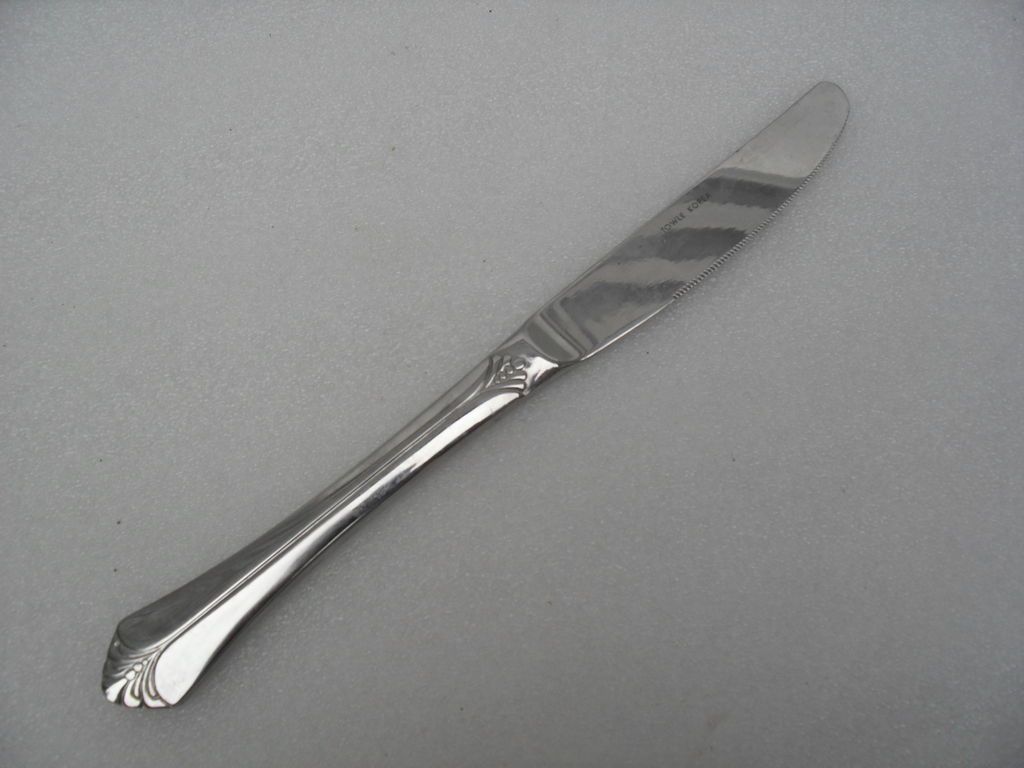 SANTA BARBARA by TOWLE    STAINLESS DINNER KNIFE 9    6 AVAILABLE