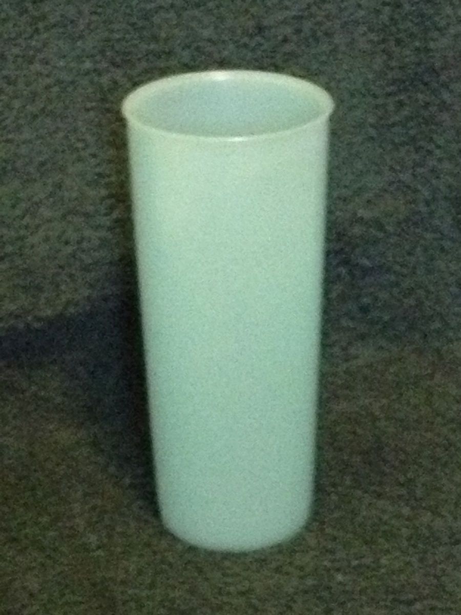 Vintage 16oz Tupperware Tumbler Like Uncle SI uses on Duck Dynasty for